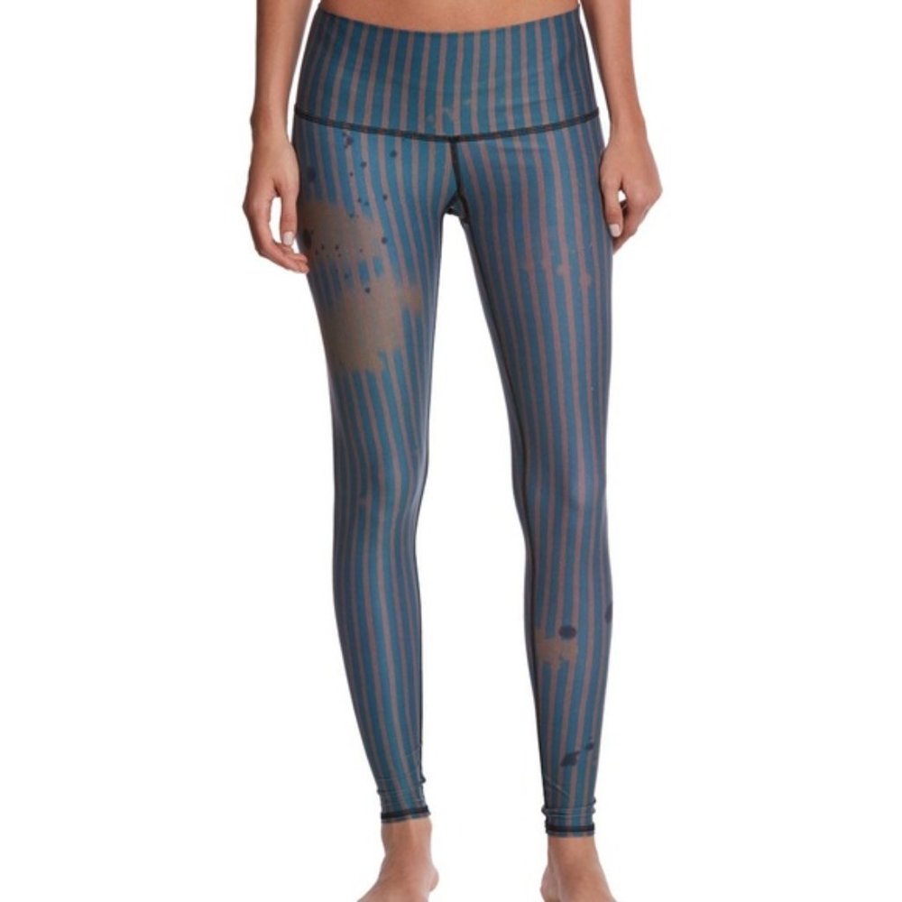 Teeki Deputy Yoga Hot Pant - S